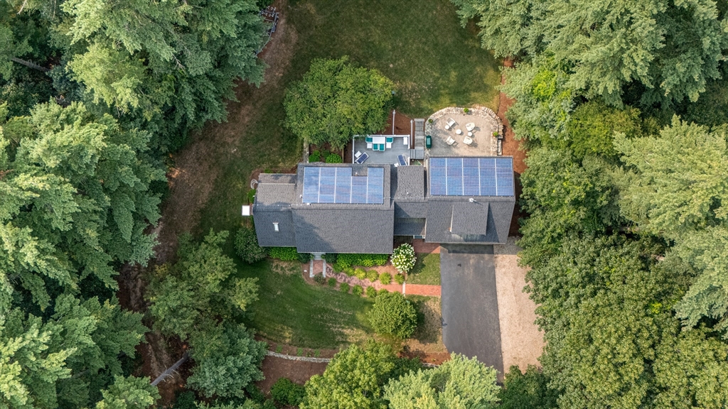 315 Church St, Duxbury, Massachusetts, 4 Bedrooms Bedrooms, 9 Rooms Rooms,2.5 BathroomsBathrooms,Residential,For Sale,Church St,73485998