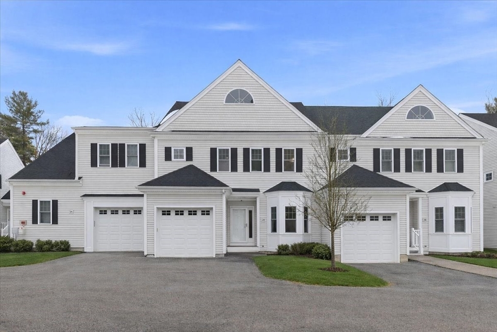 28 Eastover Rd, Walpole, Massachusetts, 2 Bedrooms Bedrooms, 6 Rooms Rooms,2.5 BathroomsBathrooms,Residential,For Sale,Eastover Rd,73485804