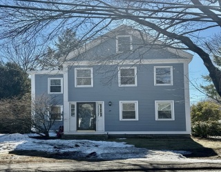27 Andover Road, Billerica, Massachusetts, 3 Bedrooms Bedrooms, 6 Rooms Rooms,1.5 BathroomsBathrooms,Residential Lease,For Rent,Andover Road,73485912