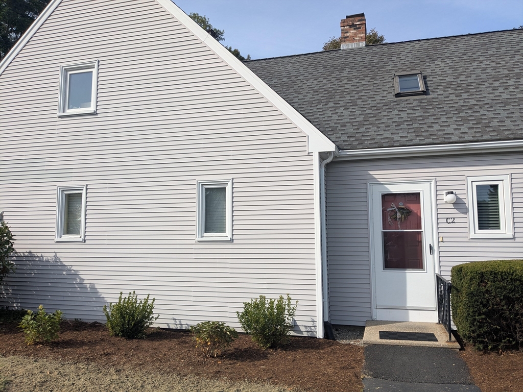 52 Liberty St., Plymouth, Massachusetts, 2 Bedrooms Bedrooms, 6 Rooms Rooms,2.5 BathroomsBathrooms,Residential Lease,For Rent,Liberty St.,73438516