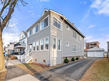 61-63 Foster St, Arlington, Massachusetts, 6 Bedrooms Bedrooms, 17 Rooms Rooms,3 BathroomsBathrooms,Residential Income,For Sale,Foster St,73470870