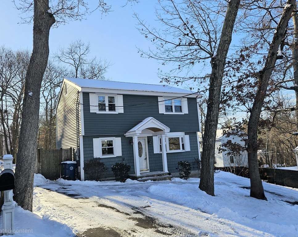 1 Kenwood St, Billerica, Massachusetts, 4 Bedrooms Bedrooms, 7 Rooms Rooms,1 BathroomBathrooms,Residential,For Sale,Kenwood St,73429418