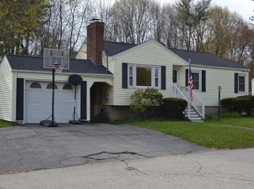 34 Bruce Ave, Shrewsbury, Massachusetts, 3 Bedrooms Bedrooms, 7 Rooms Rooms,1 BathroomBathrooms,Residential,For Sale,Bruce Ave,73471624