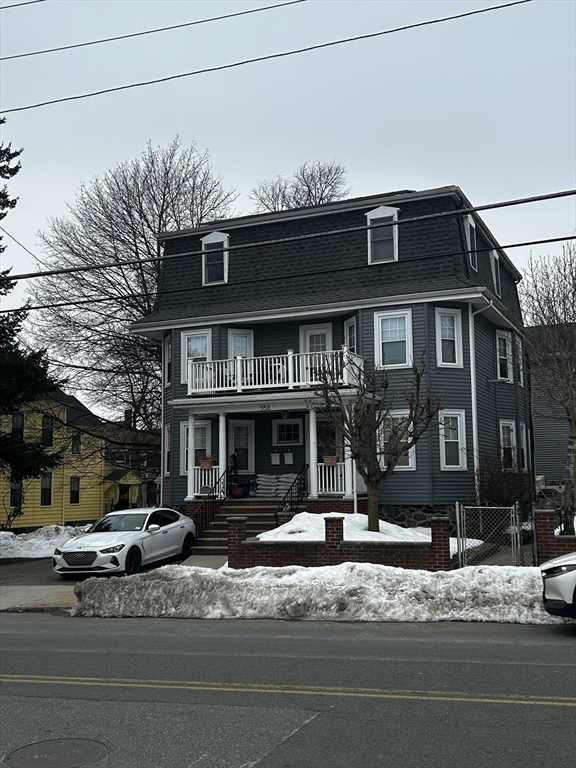 558 Main St, Medford, Massachusetts, 2 Bedrooms Bedrooms, 5 Rooms Rooms,1 BathroomBathrooms,Residential Lease,For Rent,Main St,73482633