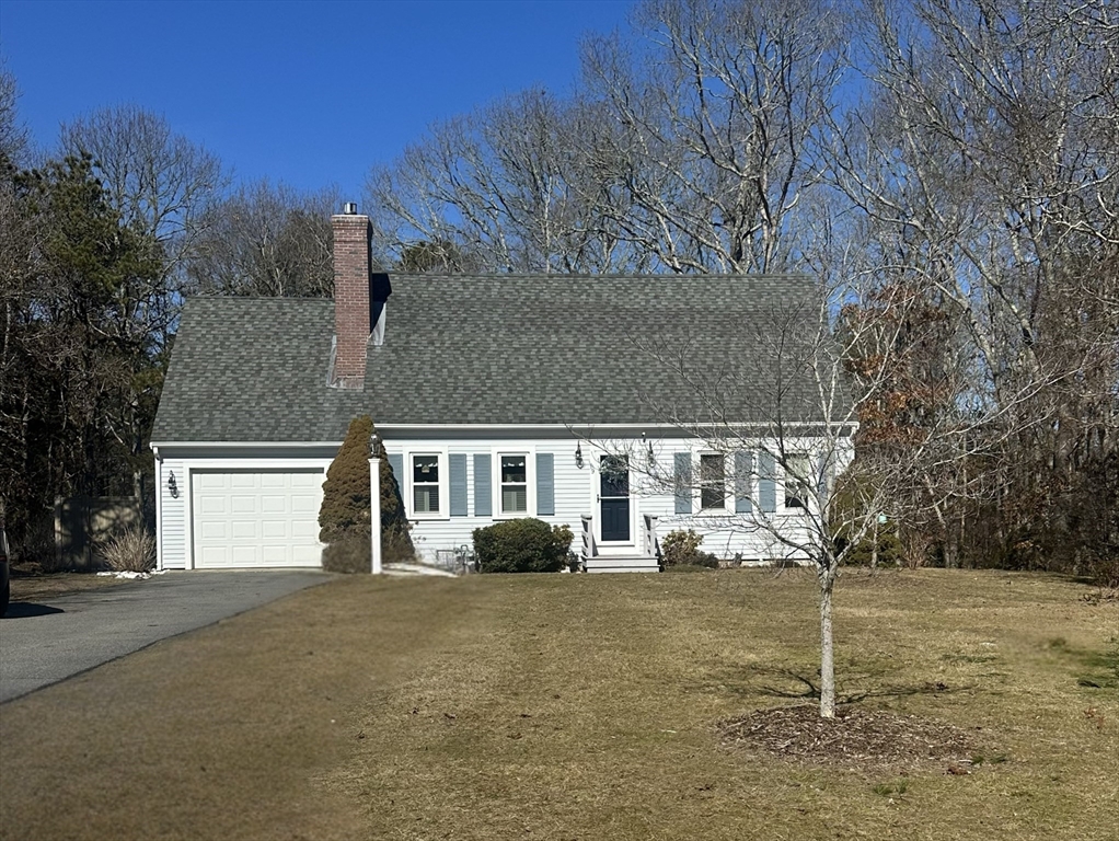 19 Tiller Dr, Falmouth, Massachusetts, 4 Bedrooms Bedrooms, 5 Rooms Rooms,2 BathroomsBathrooms,Residential,For Sale,Tiller Dr,73486223