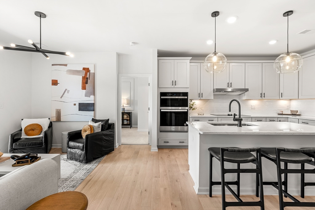 5 Peters Farm Way, Westborough, Massachusetts, 2 Bedrooms Bedrooms, 5 Rooms Rooms,2 BathroomsBathrooms,Residential,For Sale,Peters Farm Way,73486054