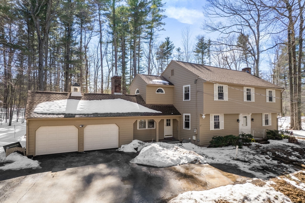 20 Hickory Hill Road, Wayland, Massachusetts, 4 Bedrooms Bedrooms, 11 Rooms Rooms,2.5 BathroomsBathrooms,Residential,For Sale,Hickory Hill Road,73486065