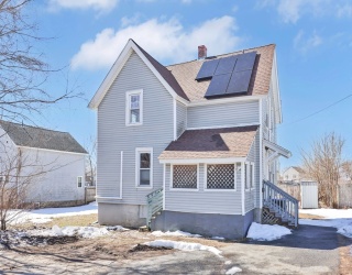 10 Hemlock Ct, Springfield, Massachusetts, 3 Bedrooms Bedrooms, 6 Rooms Rooms,1.5 BathroomsBathrooms,Residential,For Sale,Hemlock Ct,73486075