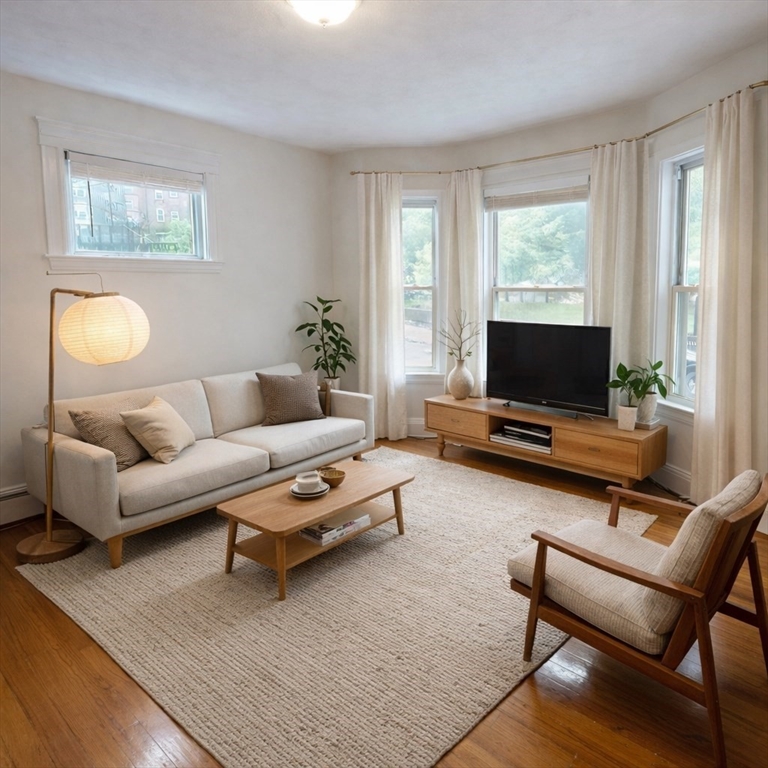 105 Walnut St, Somerville, Massachusetts, 4 Bedrooms Bedrooms, 6 Rooms Rooms,1 BathroomBathrooms,Residential Lease,For Rent,Walnut St,73486111