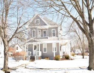 18 Harrison Ave, Holyoke, Massachusetts, 8 Bedrooms Bedrooms, 26 Rooms Rooms,3.5 BathroomsBathrooms,Residential Income,For Sale,Harrison Ave,73486146