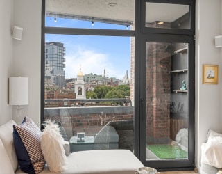 300 Commercial St, Boston, Massachusetts, 1 Bedroom Bedrooms, 4 Rooms Rooms,1 BathroomBathrooms,Residential,For Sale,Commercial St,73486070