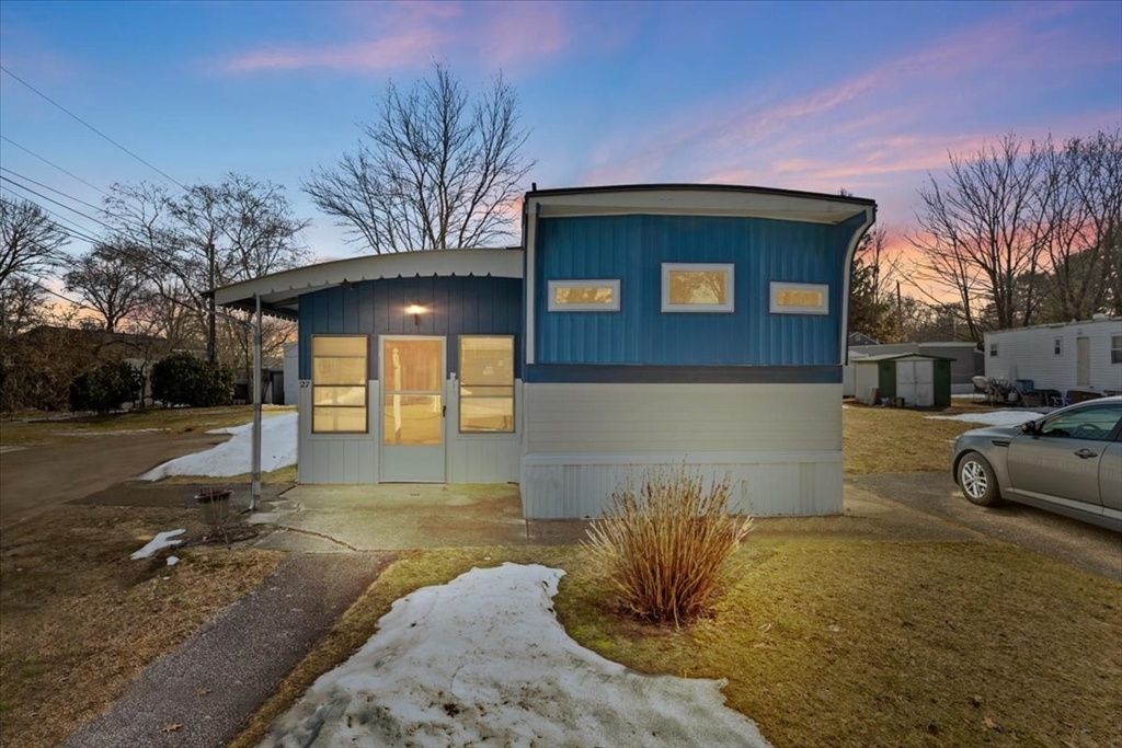 157 Mansfield Ave, Norton, Massachusetts, 2 Bedrooms Bedrooms, 5 Rooms Rooms,1 BathroomBathrooms,Residential,For Sale,Mansfield Ave,73486161