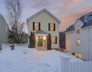 74 Linwood Street, Lynn, Massachusetts, 4 Bedrooms Bedrooms, 6 Rooms Rooms,2.5 BathroomsBathrooms,Residential Lease,For Rent,Linwood Street,73486183