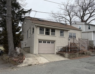 70 Colonial Rd, Weymouth, Massachusetts, 3 Bedrooms Bedrooms, 5 Rooms Rooms,2 BathroomsBathrooms,Residential,For Sale,Colonial Rd,73478922