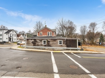 1 Elm St, Marlborough, Massachusetts, 7 Bedrooms Bedrooms, 17 Rooms Rooms,3.5 BathroomsBathrooms,Residential Income,For Sale,Elm St,73355203 1 Elm St, Marlborough, Massachusetts, 7 Bedrooms Bedrooms, 17 Rooms Rooms,3.5 BathroomsBathrooms,Residential Income,For Sale,Elm St,73355203