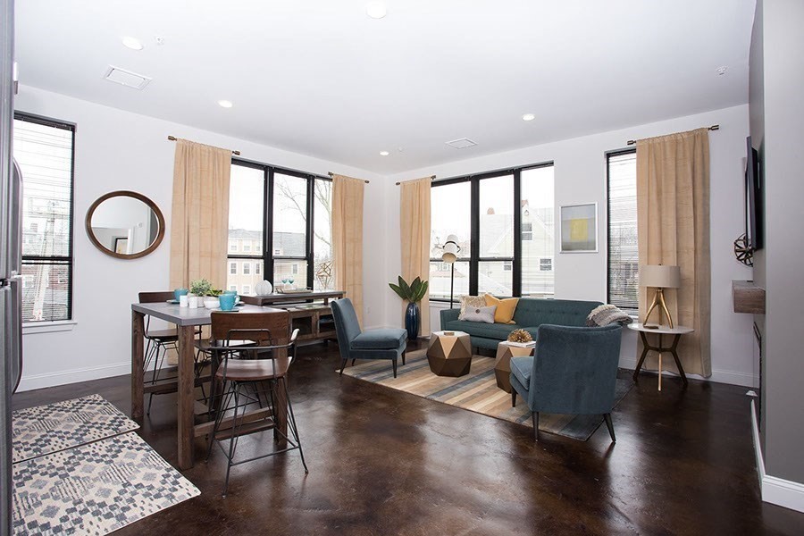 22 Mechanic, Quincy, Massachusetts, 2 Bedrooms Bedrooms, 2 Rooms Rooms,1 BathroomBathrooms,Residential Lease,For Rent,Mechanic,73486219