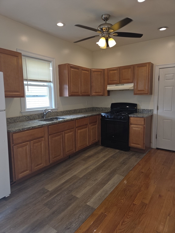 92 Lucerne St, Boston, Massachusetts, 4 Bedrooms Bedrooms, 5 Rooms Rooms,1.5 BathroomsBathrooms,Residential Lease,For Rent,Lucerne St,73486274