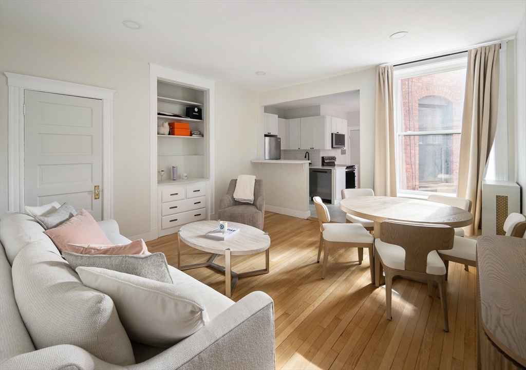 40 Orkney Rd, Boston, Massachusetts, 2 Bedrooms Bedrooms, 4 Rooms Rooms,1 BathroomBathrooms,Residential,For Sale,Orkney Rd,73486284