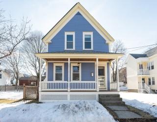 38 Starbird St, Lowell, Massachusetts, 3 Bedrooms Bedrooms, 8 Rooms Rooms,1 BathroomBathrooms,Residential,For Sale,Starbird St,73486309