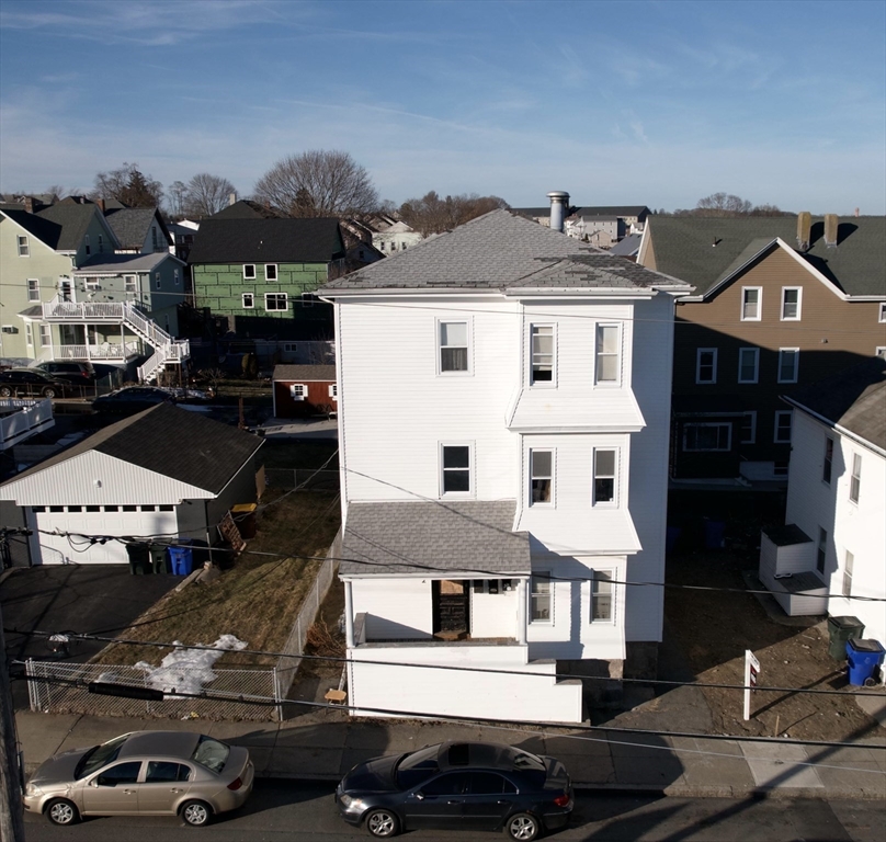 582 Cambridge St, Fall River, Massachusetts, 9 Bedrooms Bedrooms, 15 Rooms Rooms,3 BathroomsBathrooms,Residential Income,For Sale,Cambridge St,73486319