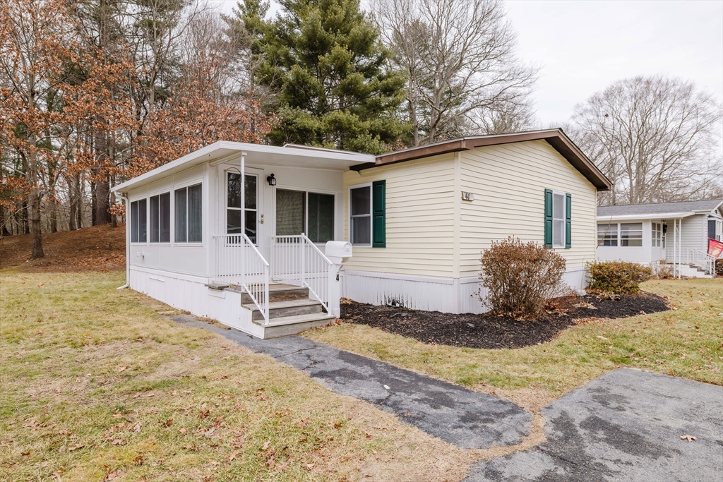 41 Victorian Way, West Bridgewater, Massachusetts, 3 Bedrooms Bedrooms, 5 Rooms Rooms,2 BathroomsBathrooms,Residential,For Sale,Victorian Way,73467732