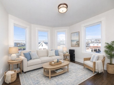 180 Shirley St, Winthrop, Massachusetts, 3 Bedrooms Bedrooms, 5 Rooms Rooms,1 BathroomBathrooms,Residential Lease,For Rent,Shirley St,73486352