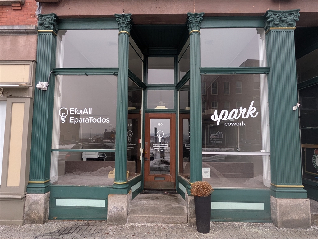 193 High Street, Holyoke, Massachusetts, ,Commercial Lease,For Rent,High Street,73486367