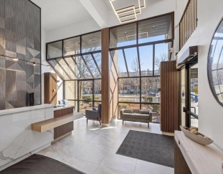 1731 Beacon St, Brookline, Massachusetts, 2 Bedrooms Bedrooms, 5 Rooms Rooms,2.5 BathroomsBathrooms,Residential,For Sale,Beacon St,73486350