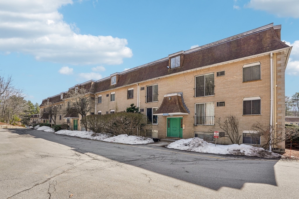 208 Swanson Road, Boxborough, Massachusetts, 1 Bedroom Bedrooms, 4 Rooms Rooms,1 BathroomBathrooms,Residential,For Sale,Swanson Road,73486428