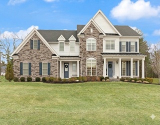 65 Foundry Ln, Canton, Massachusetts, 4 Bedrooms Bedrooms, 10 Rooms Rooms,3.5 BathroomsBathrooms,Residential,For Sale,Foundry Ln,73486447