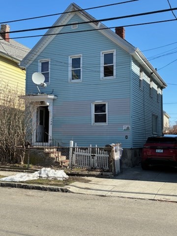 154 Purchase St, New Bedford, Massachusetts, 2 Bedrooms Bedrooms, 4 Rooms Rooms,1 BathroomBathrooms,Residential,For Sale,Purchase St,73486457