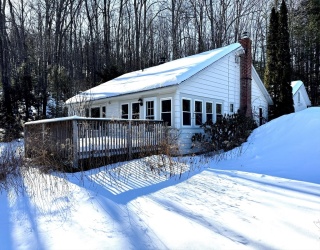 5 Clesson Brook Rd, Buckland, Massachusetts, 2 Bedrooms Bedrooms, 5 Rooms Rooms,1 BathroomBathrooms,Residential,For Sale,Clesson Brook Rd,73475694