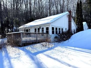 5 Clesson Brook Rd, Buckland, Massachusetts, 2 Bedrooms Bedrooms, 5 Rooms Rooms,1 BathroomBathrooms,Residential,For Sale,Clesson Brook Rd,73475694