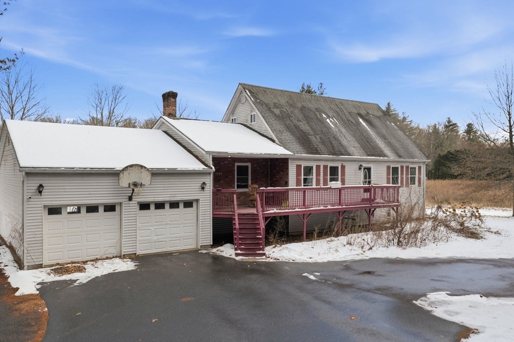 38 S Plain Rd, Sunderland, Massachusetts, 4 Bedrooms Bedrooms, 7 Rooms Rooms,2 BathroomsBathrooms,Residential,For Sale,S Plain Rd,73467392