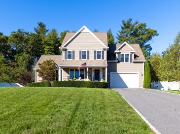 6 Waterford Circle, Dighton, Massachusetts, 4 Bedrooms Bedrooms, 9 Rooms Rooms,2.5 BathroomsBathrooms,Residential,For Sale,Waterford Circle,73442330