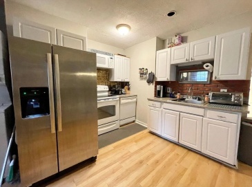 74 Gates St, Boston, Massachusetts, 3 Bedrooms Bedrooms, 7 Rooms Rooms,2 BathroomsBathrooms,Residential Lease,For Rent,Gates St,73483133