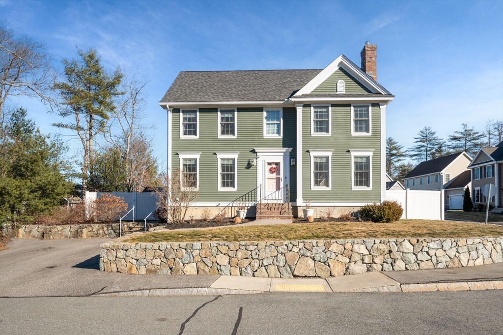 6 Mason Lane, Salisbury, Massachusetts, 3 Bedrooms Bedrooms, 7 Rooms Rooms,2.5 BathroomsBathrooms,Residential,For Sale,Mason Lane,73469551