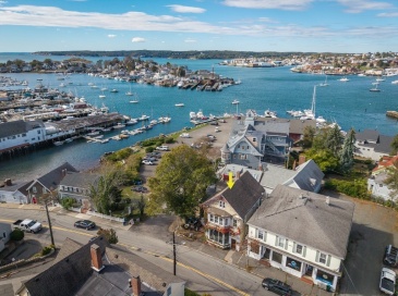 197 E. Main, Gloucester, Massachusetts, 3 Bedrooms Bedrooms, 6 Rooms Rooms,1 BathroomBathrooms,Residential,For Sale,E. Main,73455976 197 E. Main, Gloucester, Massachusetts, 3 Bedrooms Bedrooms, 6 Rooms Rooms,1 BathroomBathrooms,Residential,For Sale,E. Main,73455976