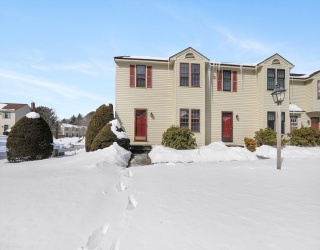84 Apache Way, Tewksbury, Massachusetts, 2 Bedrooms Bedrooms, 6 Rooms Rooms,1.5 BathroomsBathrooms,Residential,For Sale,Apache Way,73476636