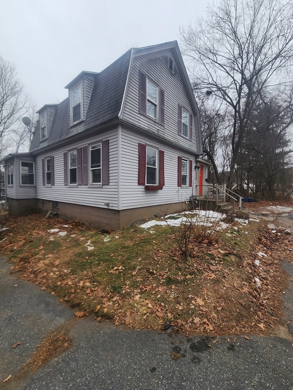19 Kittredge St, Leominster, Massachusetts, 3 Bedrooms Bedrooms, 7 Rooms Rooms,2 BathroomsBathrooms,Residential,For Sale,Kittredge St,73463669