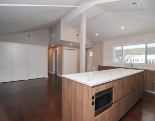 27 Fenway Dr, Framingham, Massachusetts, 4 Bedrooms Bedrooms, 8 Rooms Rooms,2 BathroomsBathrooms,Residential Lease,For Rent,Fenway Dr,73486589