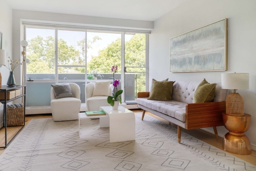 29 Concord Ave, Cambridge, Massachusetts, 1 Bedroom Bedrooms, 3 Rooms Rooms,1 BathroomBathrooms,Residential Lease,For Rent,Concord Ave,73486592