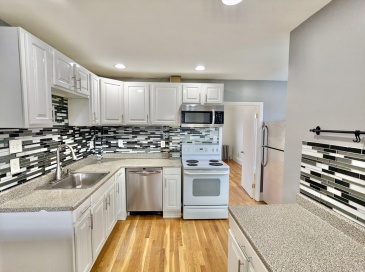 161 Webster St, Malden, Massachusetts, 2 Bedrooms Bedrooms, 5 Rooms Rooms,1 BathroomBathrooms,Residential Lease,For Rent,Webster St,73486625 161 Webster St, Malden, Massachusetts, 2 Bedrooms Bedrooms, 5 Rooms Rooms,1 BathroomBathrooms,Residential Lease,For Rent,Webster St,73486625