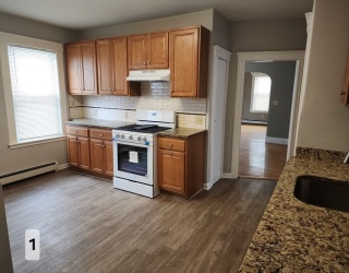 21 Windham St, Worcester, Massachusetts, 3 Bedrooms Bedrooms, 6 Rooms Rooms,2 BathroomsBathrooms,Residential Lease,For Rent,Windham St,73486533