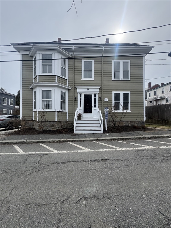 9 Darling, Marblehead, Massachusetts, 2 Bedrooms Bedrooms, 4 Rooms Rooms,2 BathroomsBathrooms,Residential Lease,For Rent,Darling,73486636