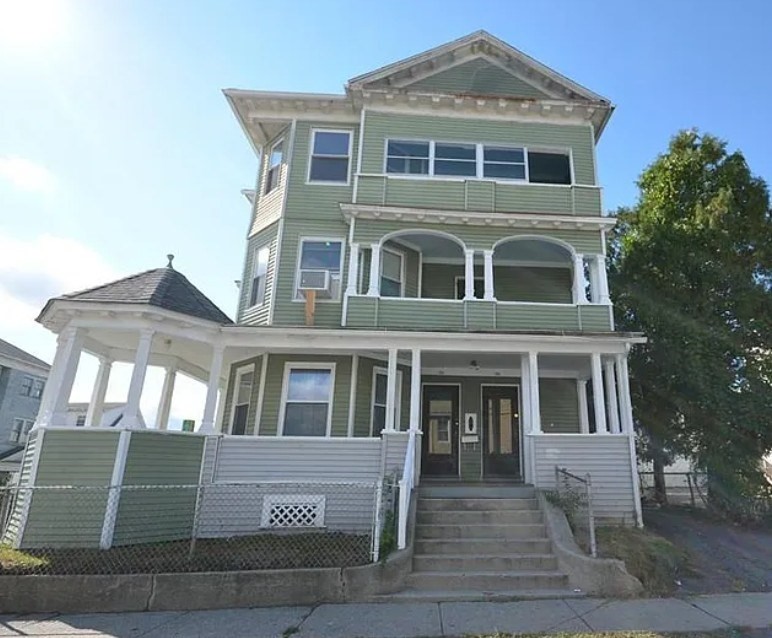 156 Fairmont Ave, Worcester, Massachusetts, 3 Bedrooms Bedrooms, 7 Rooms Rooms,1 BathroomBathrooms,Residential Lease,For Rent,Fairmont Ave,73486623