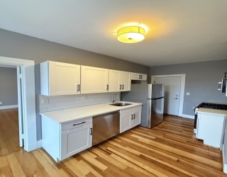 15 Newman Way, Arlington, Massachusetts, 2 Bedrooms Bedrooms, 5 Rooms Rooms,1 BathroomBathrooms,Residential Lease,For Rent,Newman Way,73486679