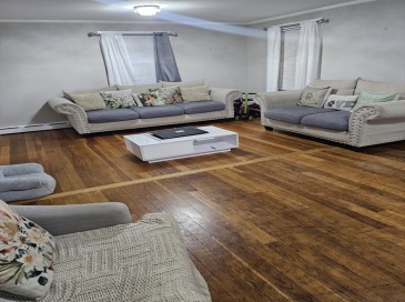 39 Lake St, Webster, Massachusetts, 3 Bedrooms Bedrooms, 5 Rooms Rooms,1 BathroomBathrooms,Residential Lease,For Rent,Lake St,73484021