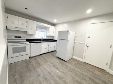 75 Vine Street, Saugus, Massachusetts, 1 Bedroom Bedrooms, 3 Rooms Rooms,1 BathroomBathrooms,Residential Lease,For Rent,Vine Street,73486704 75 Vine Street, Saugus, Massachusetts, 1 Bedroom Bedrooms, 3 Rooms Rooms,1 BathroomBathrooms,Residential Lease,For Rent,Vine Street,73486704