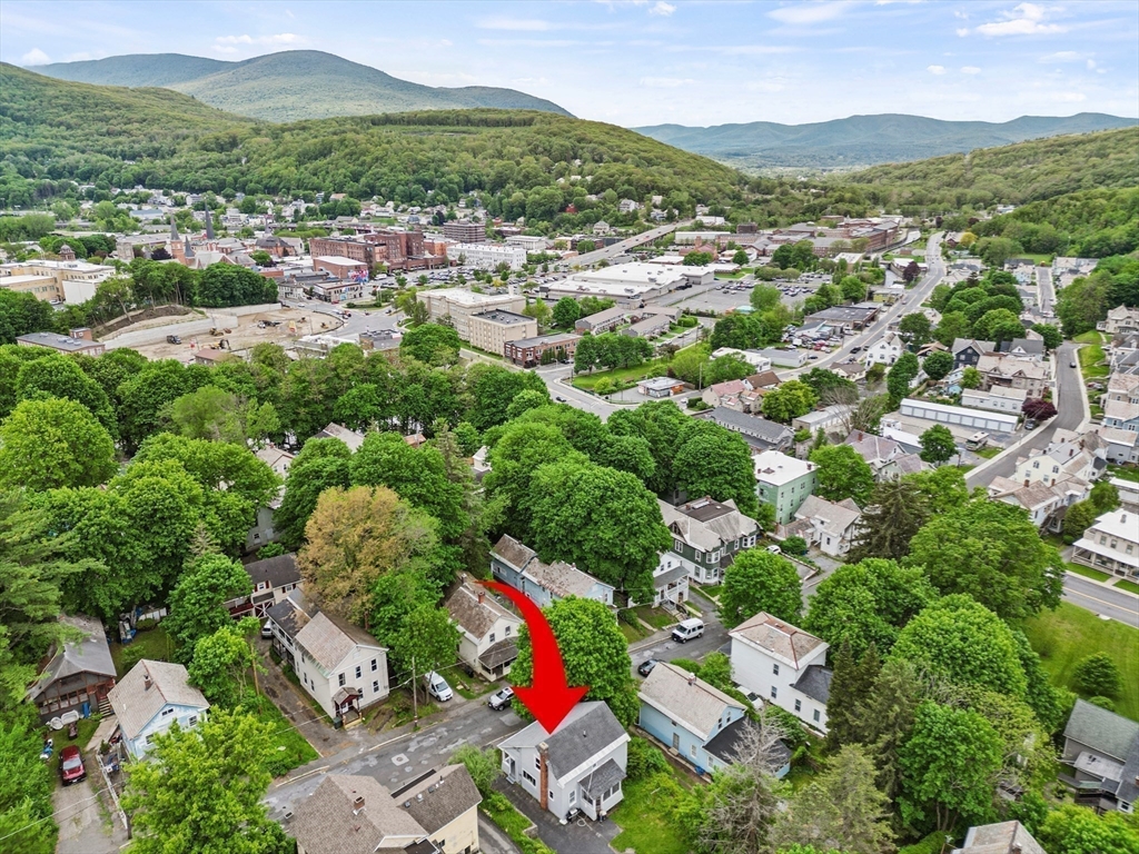 35 Jackson St, North Adams, Massachusetts, 3 Bedrooms Bedrooms, 5 Rooms Rooms,1 BathroomBathrooms,Residential,For Sale,Jackson St,73381571